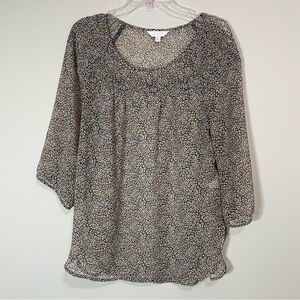 LC Lauren Conrad Multicolor Floral Blouse
~‎ Size Large ~ Casual
